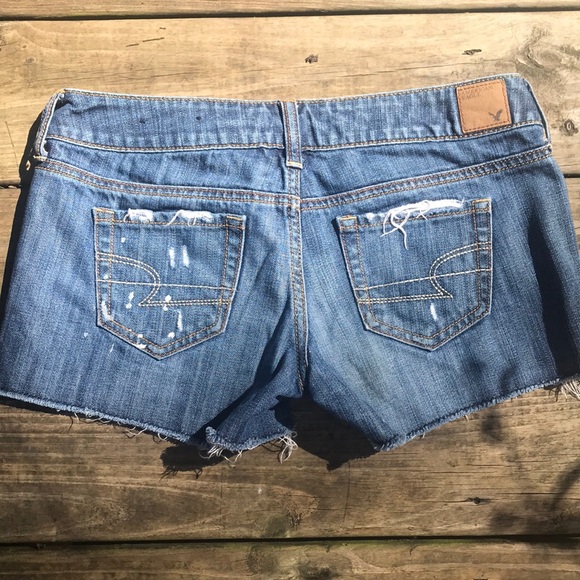 American Eagle Destroyed Jean Shorts Size 2 - Picture 6 of 6